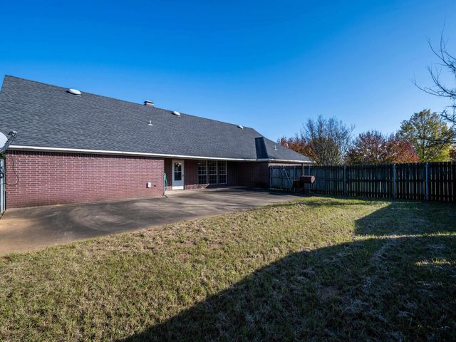 15099 Fargo Dr., Chandler, TX 75758