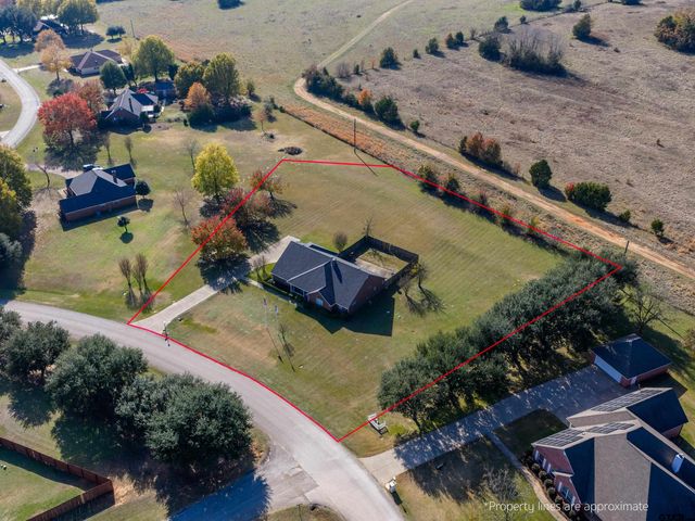 15099 Fargo Dr., Chandler, TX 75758