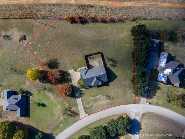 15099 Fargo Dr., Chandler, TX 75758