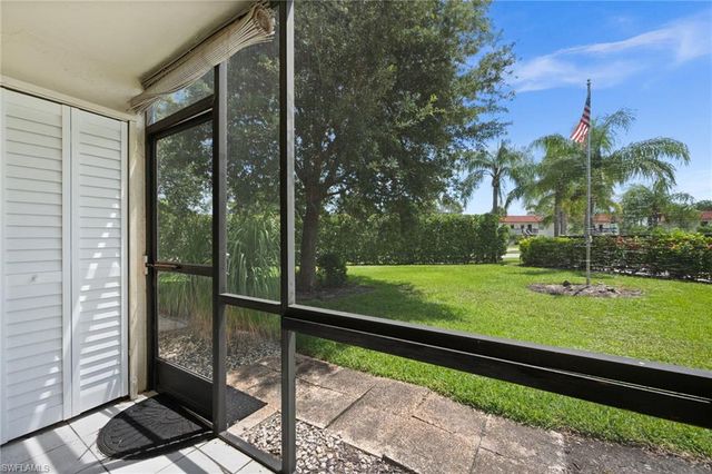 4251 27th CT SW 104, Naples, FL 34116
