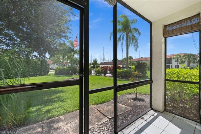 4251 27th CT SW 104, Naples, FL 34116