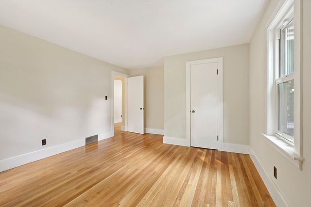 12 Cedar Ave, Millbury, MA 01527