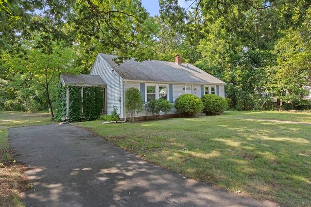 12 Cedar Ave, Millbury, MA 01527