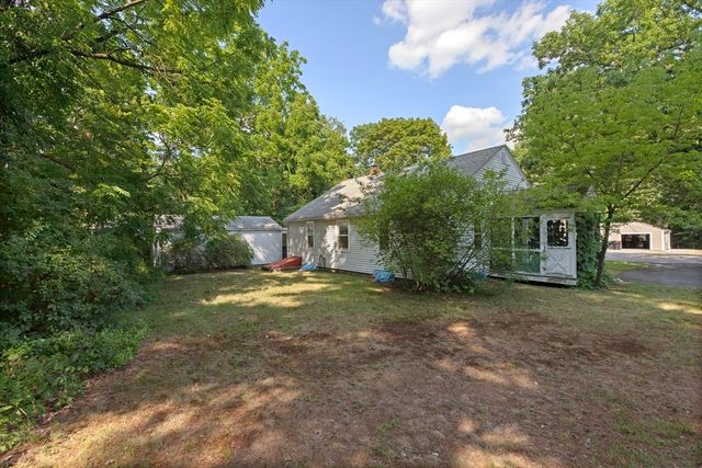 12 Cedar Ave, Millbury, MA 01527