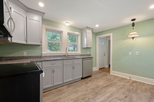 12 Cedar Ave, Millbury, MA 01527