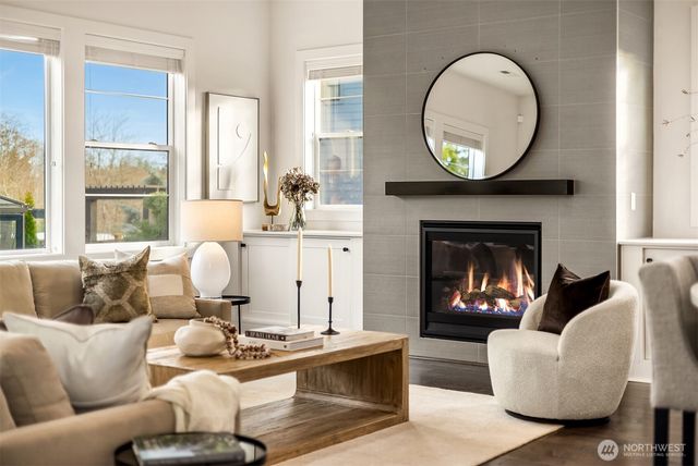 8711 NE Winslow Grove Court, Bainbridge Island, WA 98110