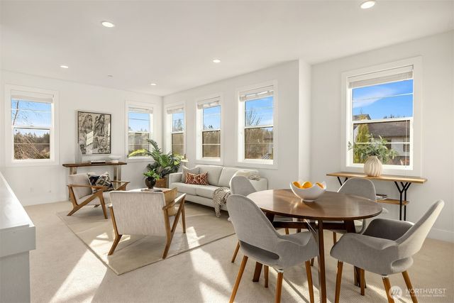 8711 NE Winslow Grove Court, Bainbridge Island, WA 98110