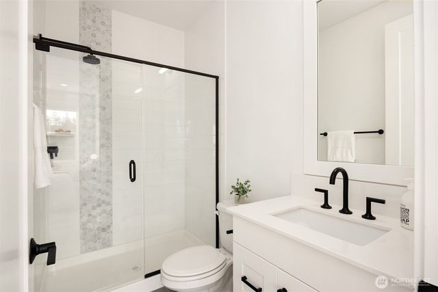 8711 NE Winslow Grove Court, Bainbridge Island, WA 98110