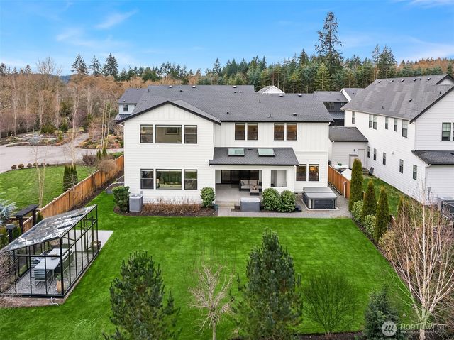 8711 NE Winslow Grove Court, Bainbridge Island, WA 98110
