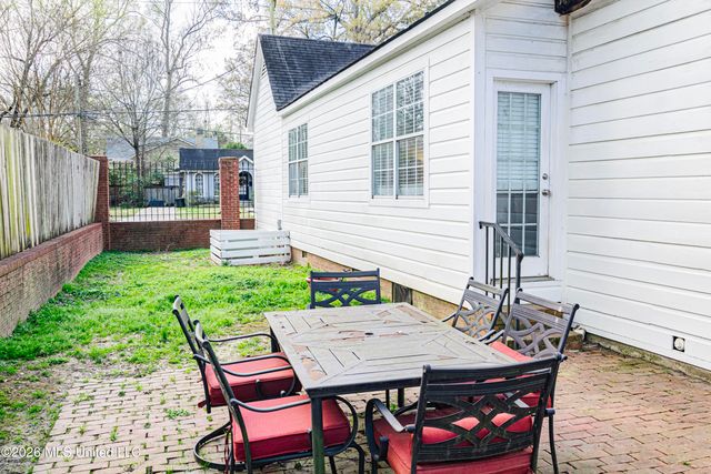 1704 Laurel Street, Jackson, MS 39202