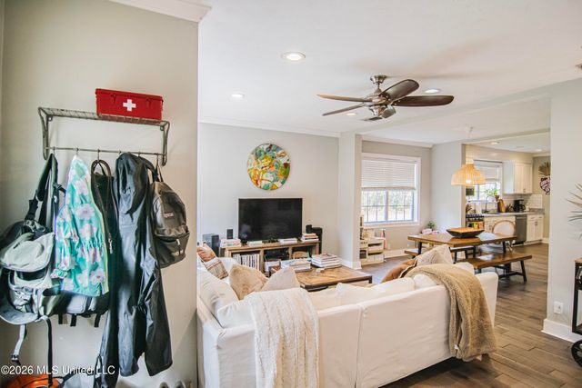 1704 Laurel Street, Jackson, MS 39202