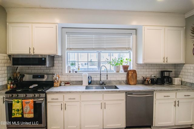 1704 Laurel Street, Jackson, MS 39202