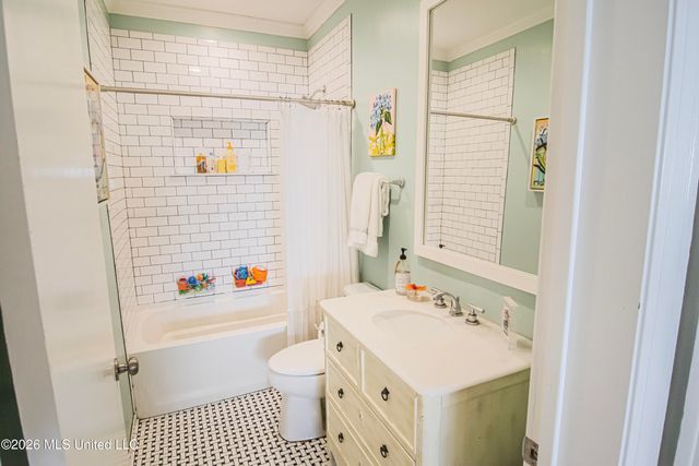 1704 Laurel Street, Jackson, MS 39202