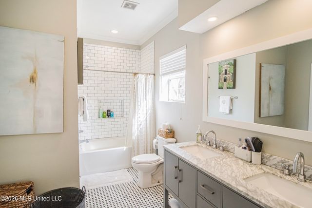 1704 Laurel Street, Jackson, MS 39202