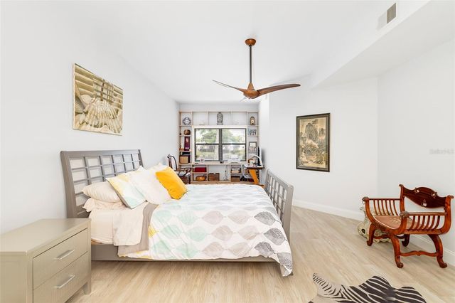 5239 HERON WAY 102, Sarasota, FL 34231