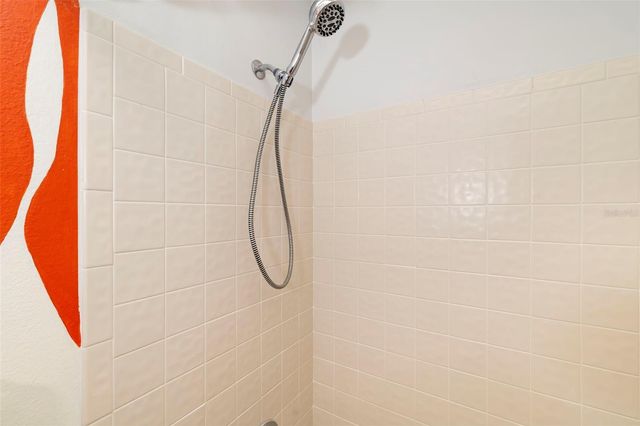 5239 HERON WAY 102, Sarasota, FL 34231