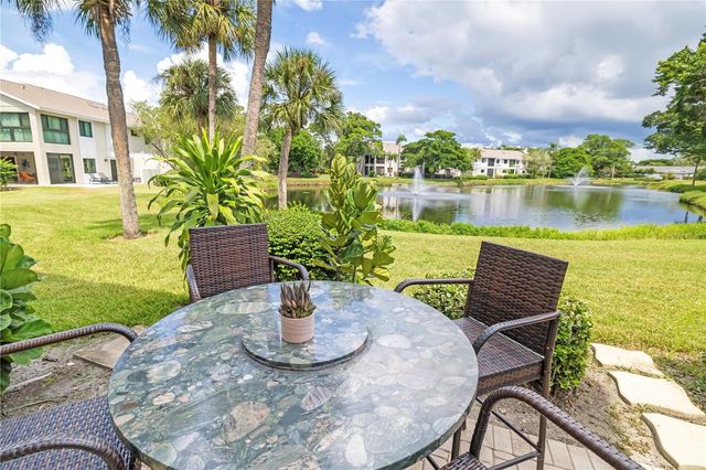 5239 HERON WAY 102, Sarasota, FL 34231
