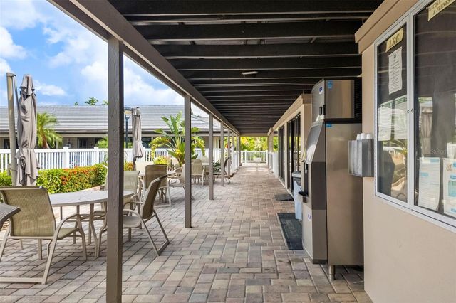 5239 HERON WAY 102, Sarasota, FL 34231
