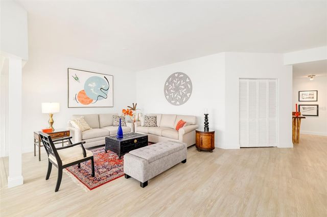 5239 HERON WAY 102, Sarasota, FL 34231