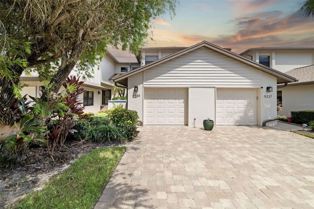 5239 HERON WAY 102, Sarasota, FL 34231