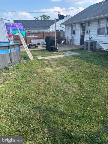 3813 MORROW DR, Bensalem, PA 19020