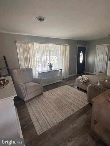 3813 MORROW DR, Bensalem, PA 19020