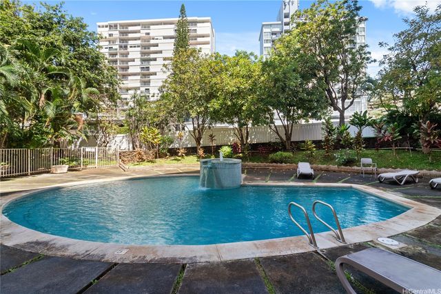 1020 Green Street 102, Honolulu, HI 96822