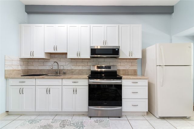 1020 Green Street 102, Honolulu, HI 96822