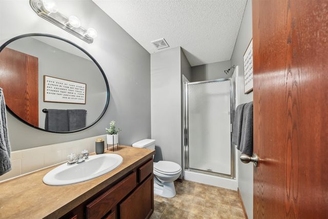 802 W Slate St, Andover, KS 67002