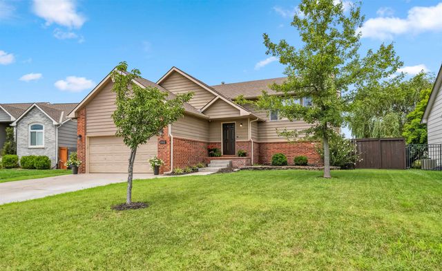802 W Slate St, Andover, KS 67002