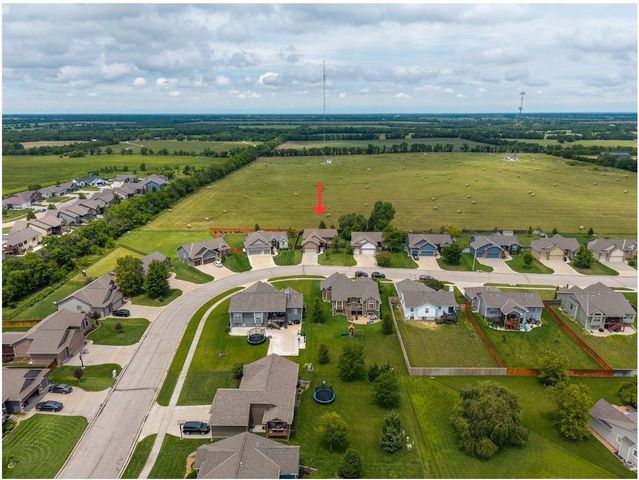 802 W Slate St, Andover, KS 67002