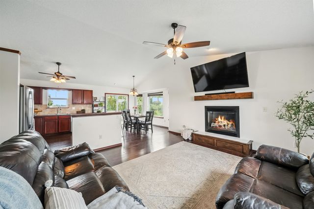 802 W Slate St, Andover, KS 67002