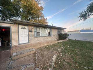 615 Florland Drive, Florissant, MO 63031