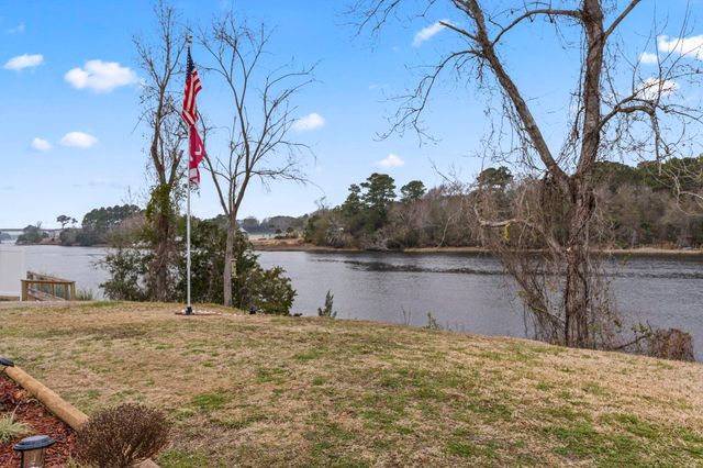 801 Waterway Dr., North Myrtle Beach, SC 29582