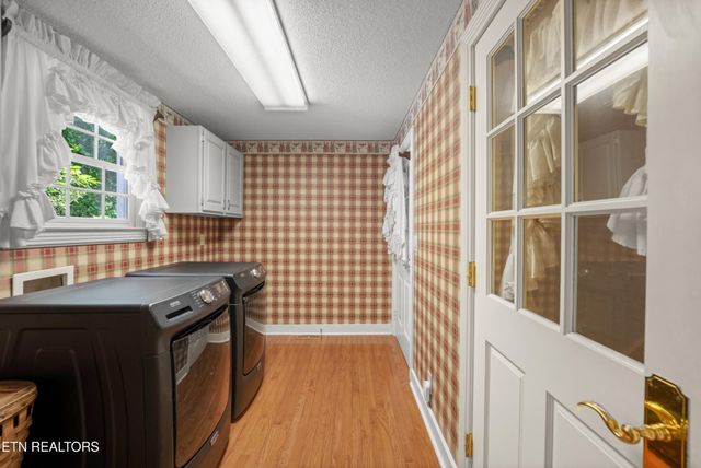 15 Cloverdale Circle, Crossville, TN 38558