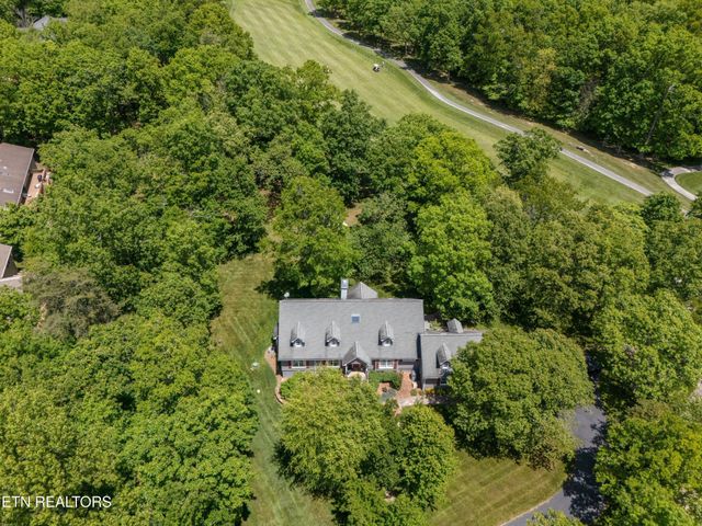 15 Cloverdale Circle, Crossville, TN 38558