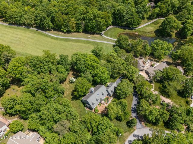 15 Cloverdale Circle, Crossville, TN 38558