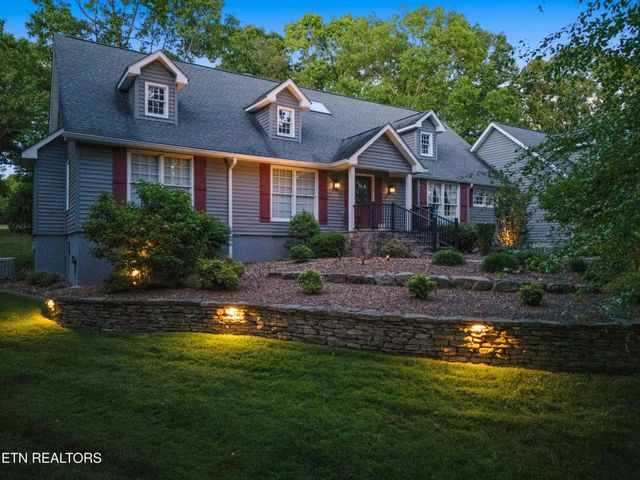 15 Cloverdale Circle, Crossville, TN 38558