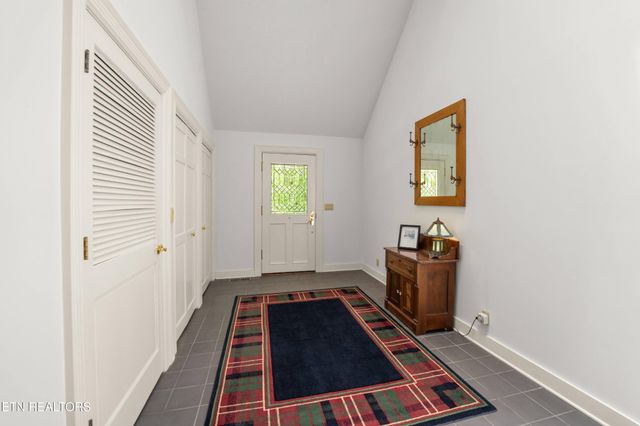 15 Cloverdale Circle, Crossville, TN 38558