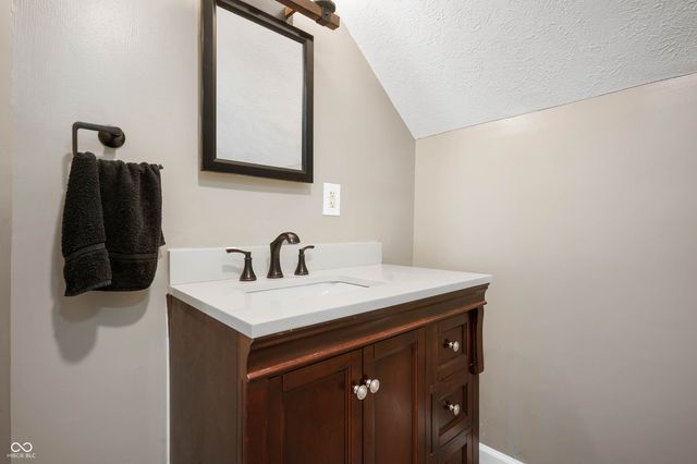 2618 High Street, New Castle, IN 47362