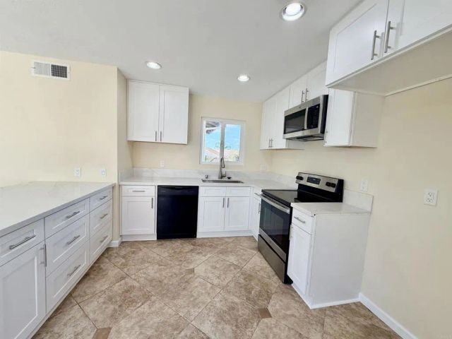 13849 Olive Park, Poway, CA 92064