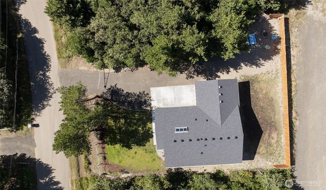 1045 Tonquin Avenue SW, Ocean Shores, WA 98569