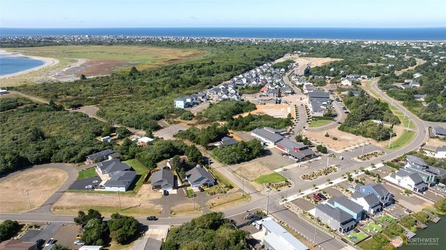 1045 Tonquin Avenue SW, Ocean Shores, WA 98569