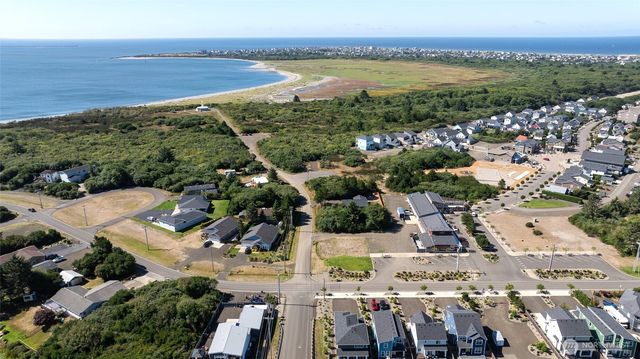 1045 Tonquin Avenue SW, Ocean Shores, WA 98569