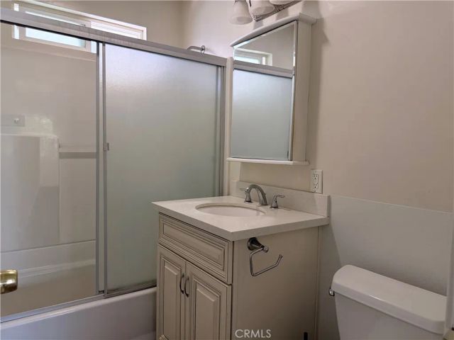 1340 N Buena Vista Street A, Burbank, CA 91505