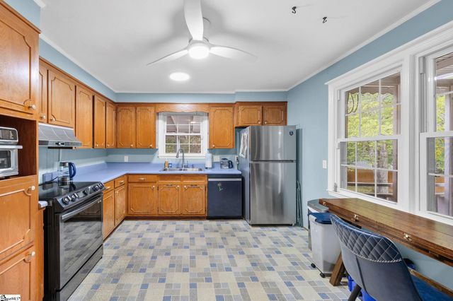 20 Driftwood Lane, Taylors, SC 29687