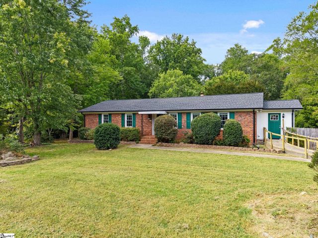 20 Driftwood Lane, Taylors, SC 29687