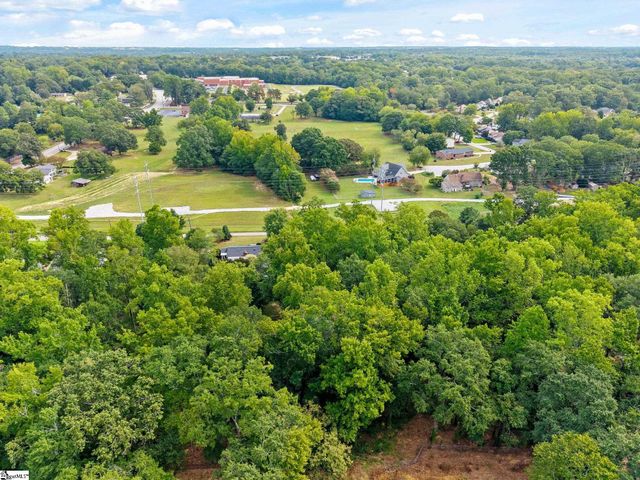 20 Driftwood Lane, Taylors, SC 29687