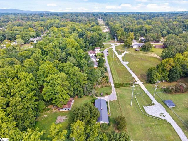 20 Driftwood Lane, Taylors, SC 29687