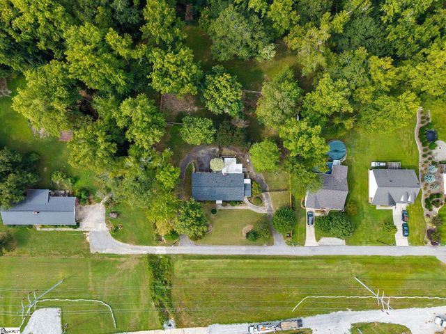 20 Driftwood Lane, Taylors, SC 29687